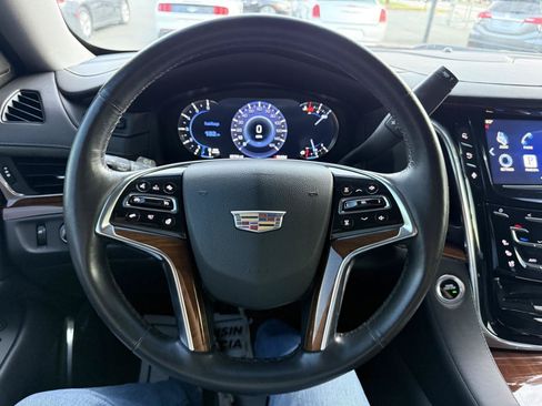 Used 2016 Cadillac Escalade Luxury AWD/4WD image 18