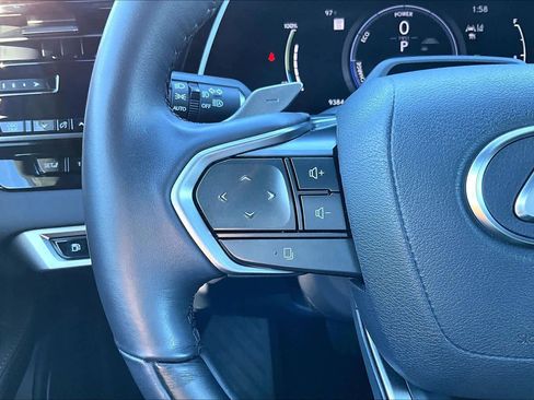 Used 2024 Lexus RX 450h Luxury w/ Convenience Package image 22