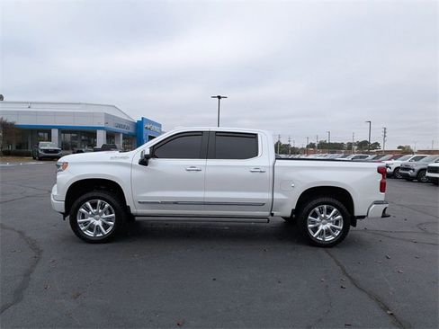 Used 2025 Chevrolet Silverado 1500 High Country w/ High Country Premium Package image 6