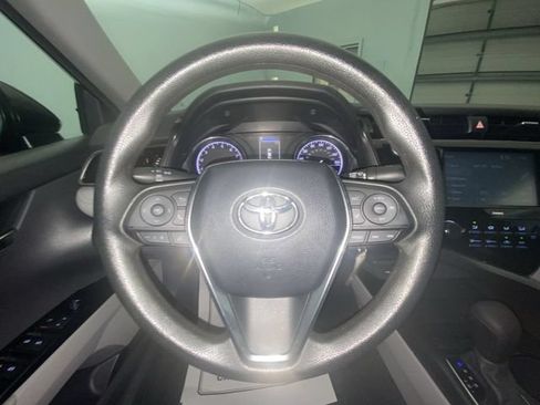 Used 2020 Toyota Camry LE FWD image 14