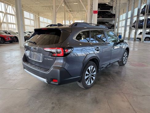 Used 2023 Subaru Outback Limited image 3