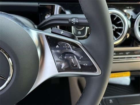 New 2025 Mercedes-Benz GLA 250 4MATIC image 16