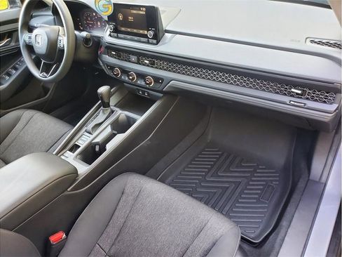 Used 2025 Honda Accord SE image 36