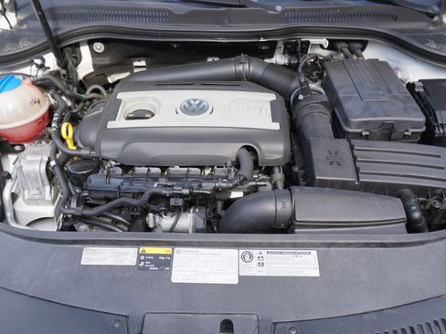 Used 2016 Volkswagen CC Sport image 26