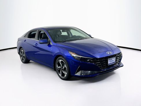 Used 2021 Hyundai Elantra Limited FWD image 3