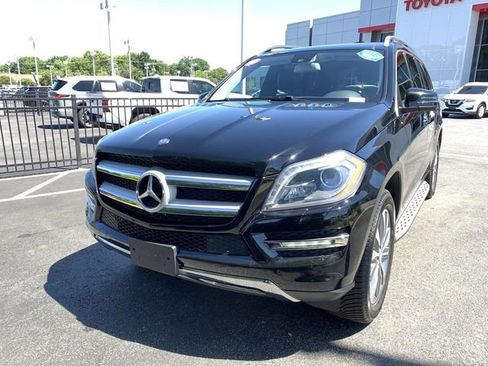 Used 2015 Mercedes-Benz GL 450 4MATIC image 4