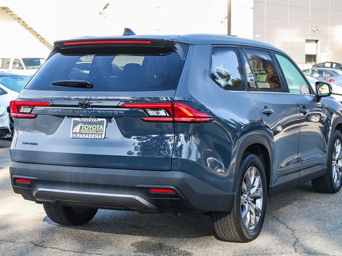 Used 2024 Toyota Grand Highlander AWD Hybrid image 6