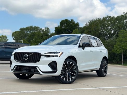 New 2026 Volvo XC60 T8 Ultra w/ Protection Package Premier AWD/4WD image 2