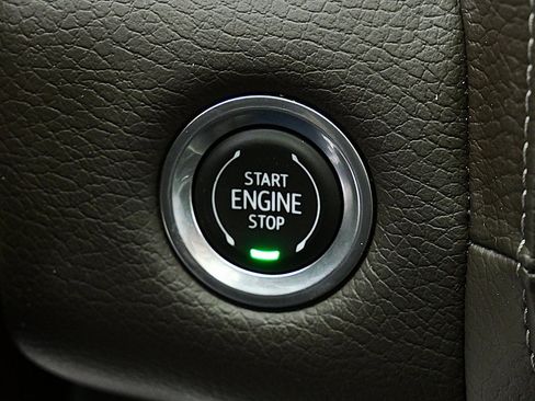 Used 2023 GMC Yukon Denali image 29