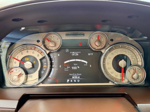 Used 2018 RAM 3500 Laramie Longhorn image 24