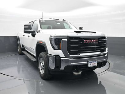 New 2025 GMC Sierra 2500 Pro w/ Convenience Package