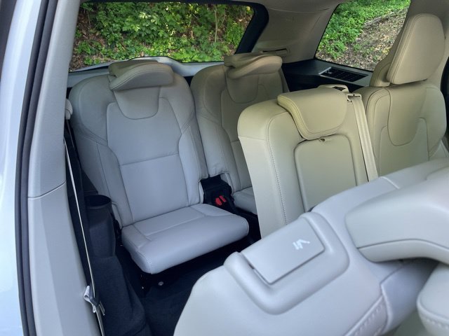 Certified 2026 Volvo XC90 B6 Ultra AWD/4WD image 17
