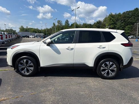 Used 2023 Nissan Rogue SV AWD/4WD image 3