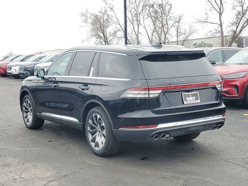 New 2026 Lincoln Aviator Premiere image 3