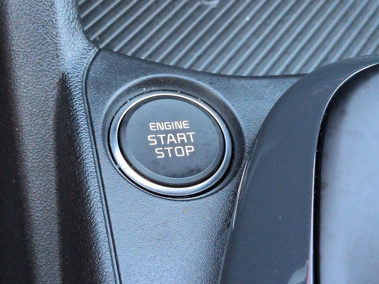 Used 2025 Kia K4 EX FWD image 27