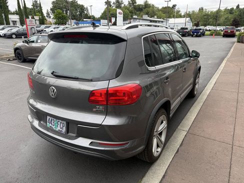 Used 2016 Volkswagen Tiguan R-Line AWD/4WD image 5