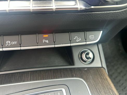 Used 2018 Audi Q5 2.0T Premium Plus w/ Premium Plus Package AWD/4WD image 21