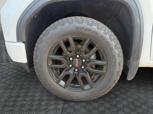 Used 2021 GMC Sierra 1500 Elevation w/ X31 Off-Road Package AWD/4WD image 22