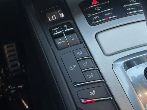 Used 2016 Porsche Cayenne GTS AWD/4WD image 14