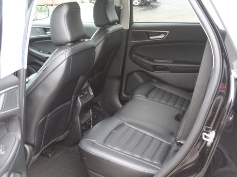 Used 2024 Ford Edge SEL w/ Convenience Package AWD/4WD image 18
