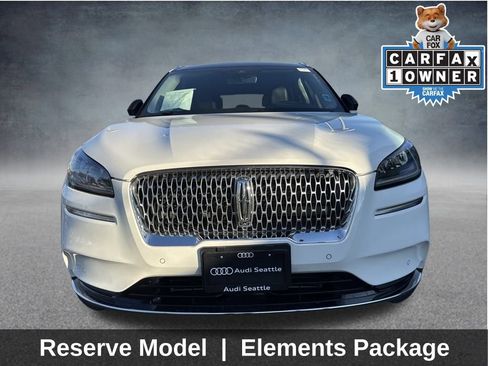 Used 2022 Lincoln Corsair Reserve w/ Equipment Group 201A image 2