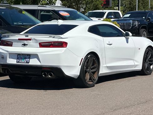 Used 2016 Chevrolet Camaro SS RWD image 5