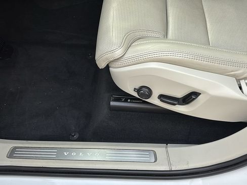 Used 2021 Volvo XC90 T6 Inscription w/ Protection Package Premier AWD/4WD image 27