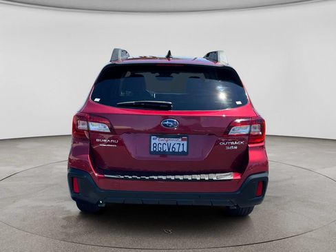 Used 2019 Subaru Outback 3.6R Limited w/ Popular Package #2 AWD/4WD image 4