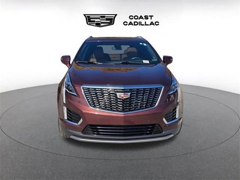 Used 2023 Cadillac XT5 Premium Luxury w/ Technology Package image 2