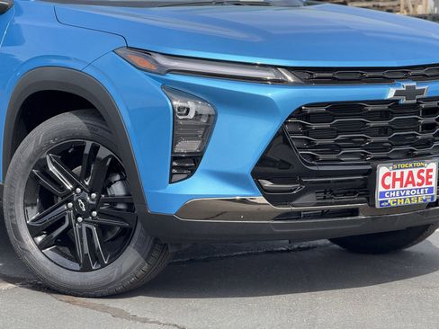 New 2025 Chevrolet Trax ACTIV w/ Driver Confidence Package image 2