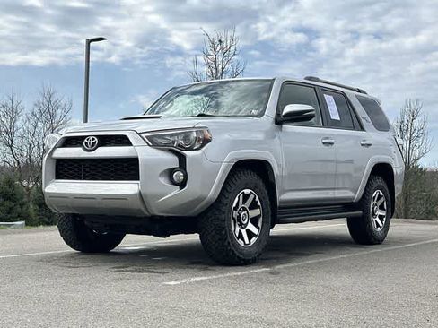 Used 2019 Toyota 4Runner TRD Off-Road Premium image 19