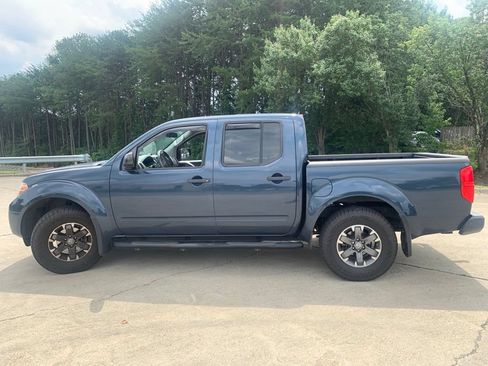 Used 2019 Nissan Frontier Desert Runner RWD image 14