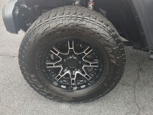 Used 2020 Jeep Gladiator Mojave image 10