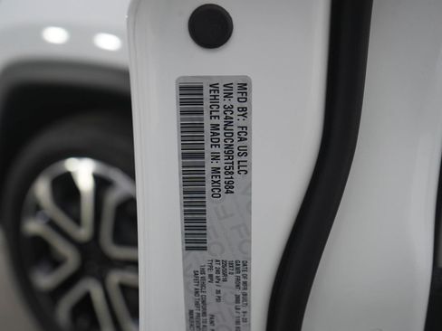 Used 2024 Jeep Compass Limited image 24