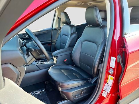 Used 2020 Ford Escape Titanium image 22