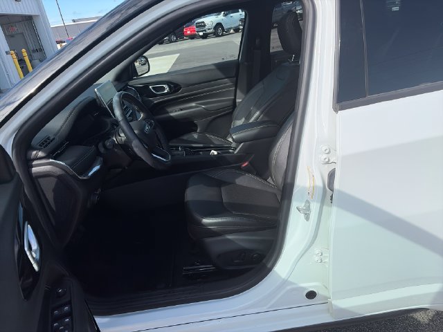 Used 2022 Jeep Compass High Altitude AWD/4WD image 10