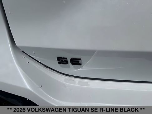 New 2026 Volkswagen Tiguan SE R-Line AWD/4WD image 16