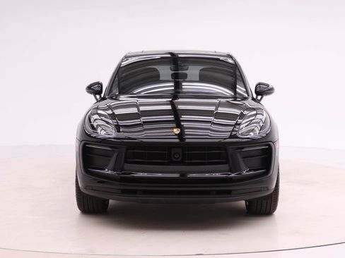 Used 2025 Porsche Macan image 8