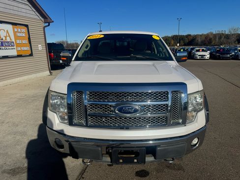 Used 2011 Ford F150 Lariat w/ Lariat Chrome Pkg image 2