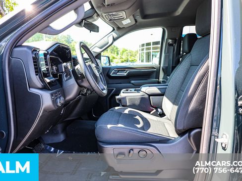 Used 2025 Chevrolet Silverado 1500 LT AWD/4WD image 17