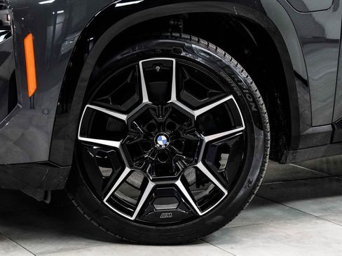 Used 2023 BMW XM AWD/4WD image 3