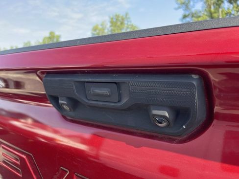 Used 2022 Chevrolet Silverado 2500 LT w/ Convenience Package AWD/4WD image 11