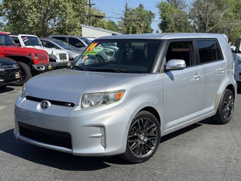 Used 2014 Scion xB Release Series 10.0 4dr Wagon image 1