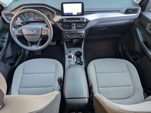 Used 2022 Ford Escape SE w/ SE Sport Appearance Package image 22