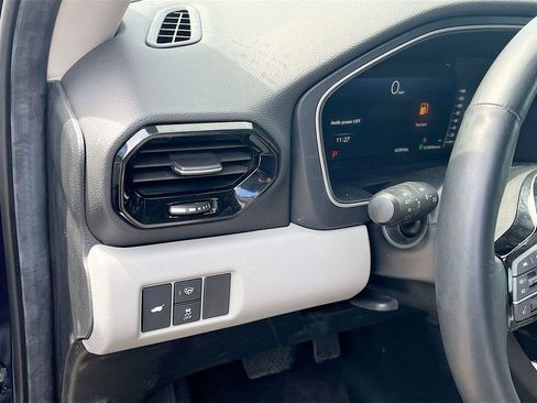 Used 2025 Honda Pilot Elite image 10