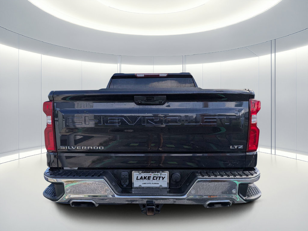 Used 2022 Chevrolet Silverado 1500 LTZ AWD/4WD image 5