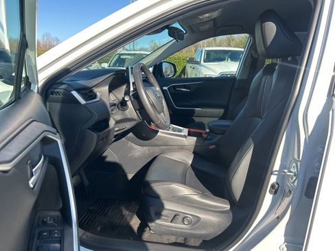 Used 2024 Toyota RAV4 Adventure image 14