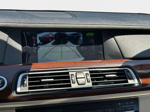 Used 2010 BMW 750Li xDrive AWD/4WD image 26
