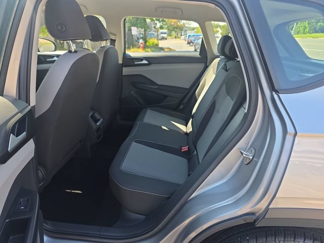 Certified 2023 Volkswagen Taos S FWD image 22