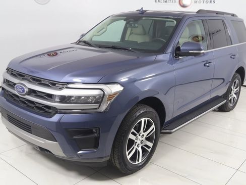 Used 2022 Ford Expedition XLT image 21